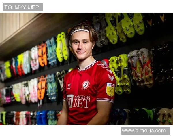 布里斯托足球明星的崛起与成就探秘：从青训到职业生涯的精彩历程